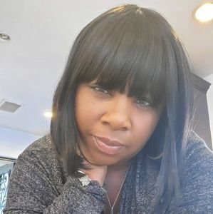 Meet your Posher, Ameekia